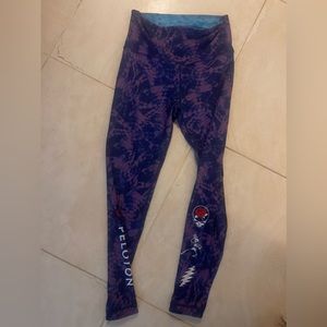 Peloton X Grateful Dead pants size M